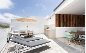 170 Alcala Deluxe Townhouse By Sunkeyrents